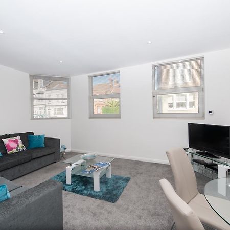 Two Bed Ground Floor Apartment, Sleeps Six, Free Parking And High Speed Wifi Ramsgate Exteriör bild