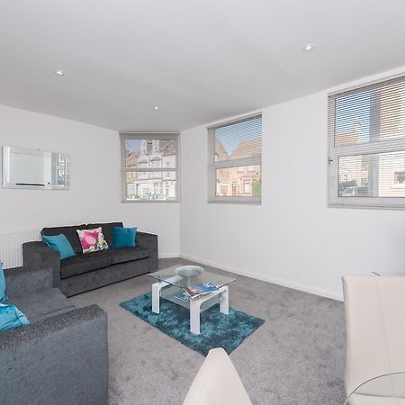 Two Bed Ground Floor Apartment, Sleeps Six, Free Parking And High Speed Wifi Ramsgate Exteriör bild