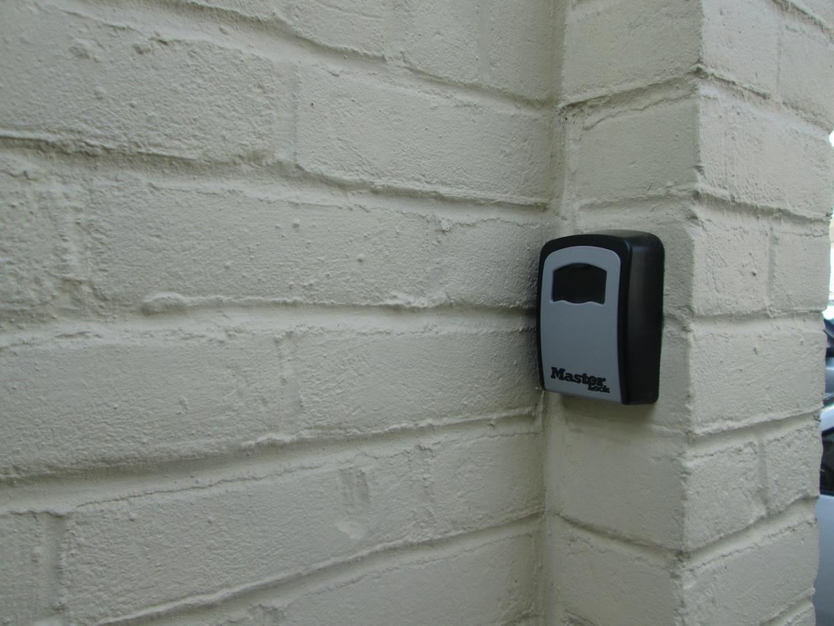 Two Bed Ground Floor Apartment, Sleeps Six, Free Parking And High Speed Wifi Ramsgate Exteriör bild